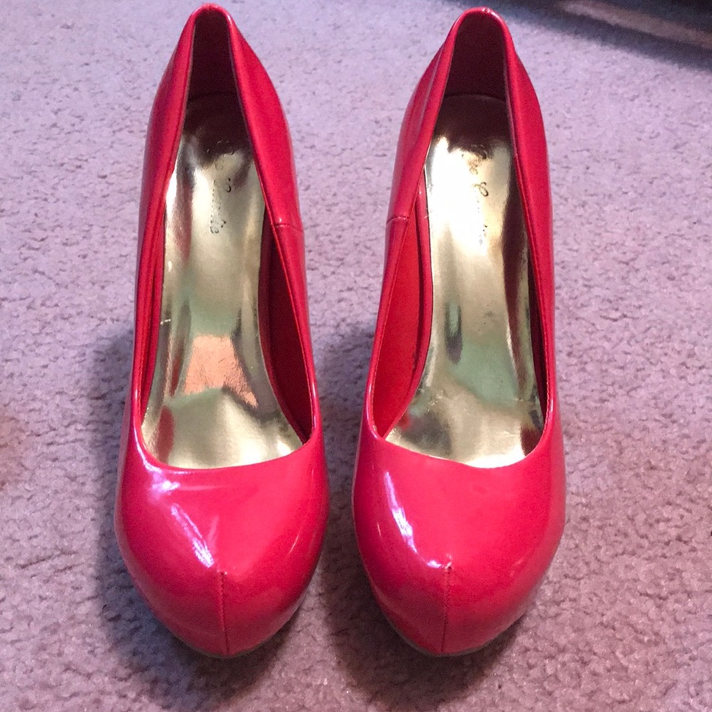 Candies bright pink heels!